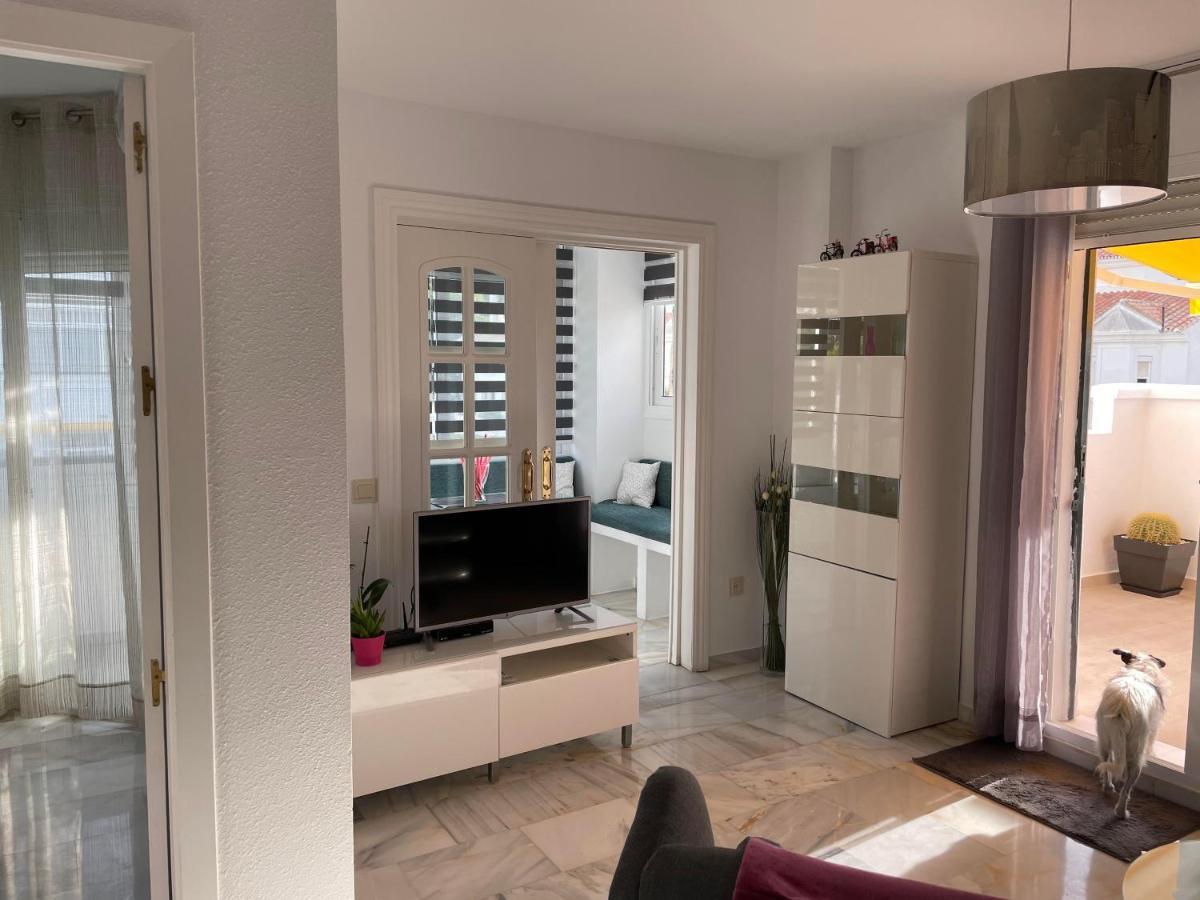 Apartamento En Torremolinos Con Piscina Ngoại thất bức ảnh