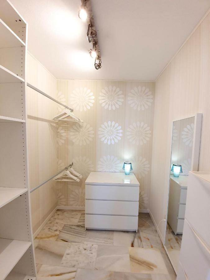 Apartamento En Torremolinos Con Piscina Ngoại thất bức ảnh