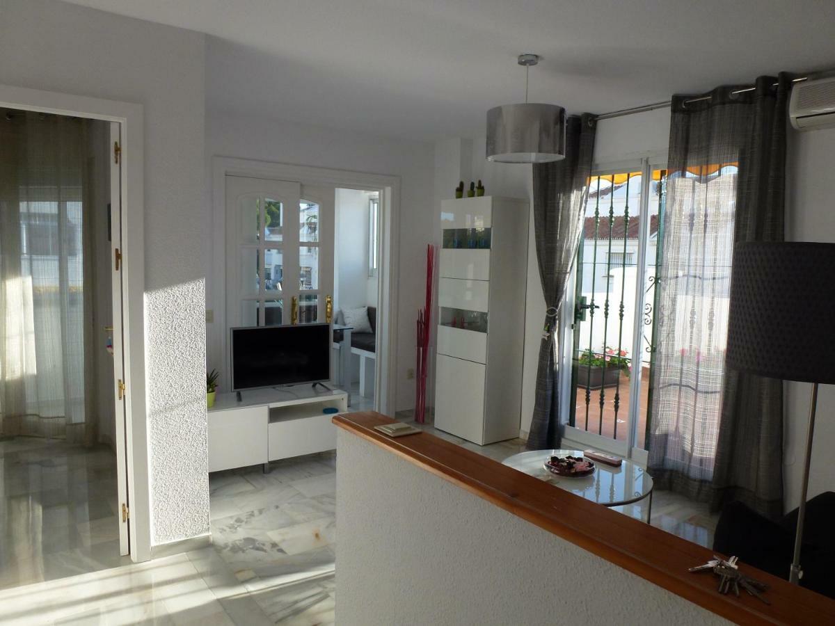 Apartamento En Torremolinos Con Piscina Ngoại thất bức ảnh